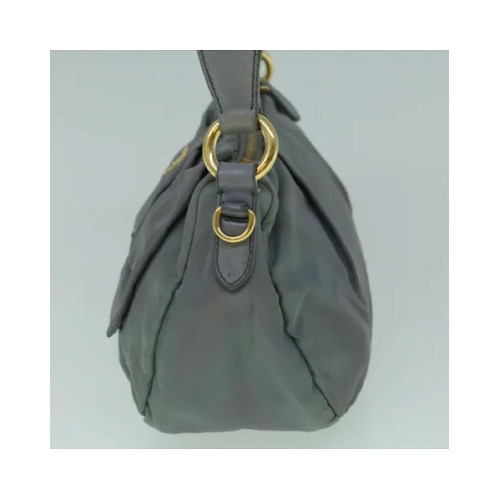 Prada Vintage Pre-owned Fabric handbags Gray Dames