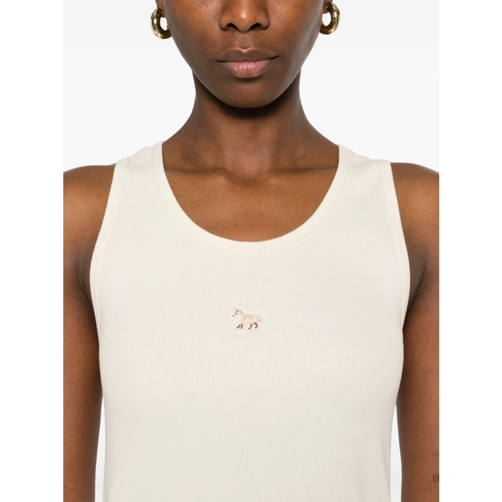 Maison Kitsuné Mouwloze top met scoop hals in ivoor Beige Dames