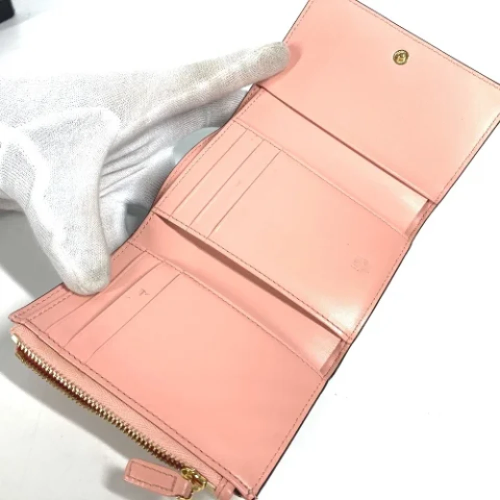 MCM Pre-owned Leather wallets Beige Dames