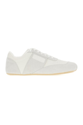 casual-sneakers-for-everyday-wear