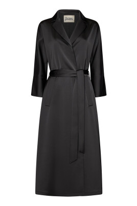 black-stretch-trench-coat-chic-style
