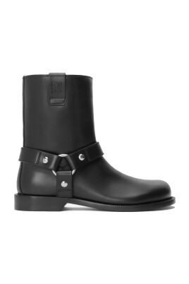 black-ankle-boots-with-hardware-details