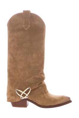 beige-boots-for-women