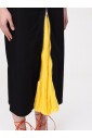 robe-midi-noire-plissee-style-elegant