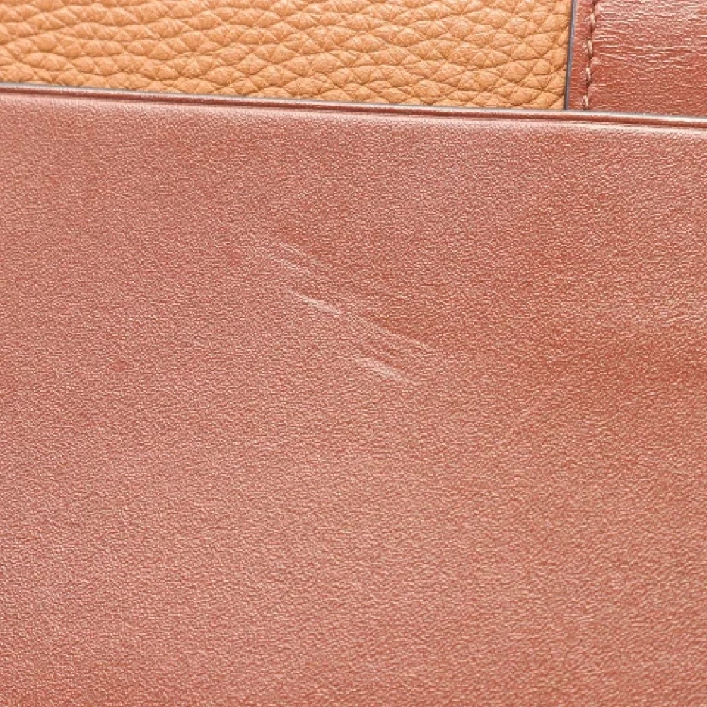 Loewe Pre-owned Leather shoulder-bags Brown Dames