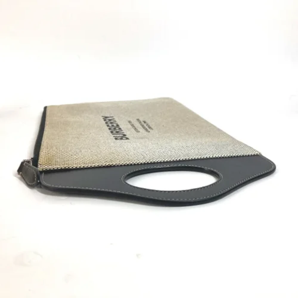 Burberry Vintage Pre-owned Canvas clutches White Dames