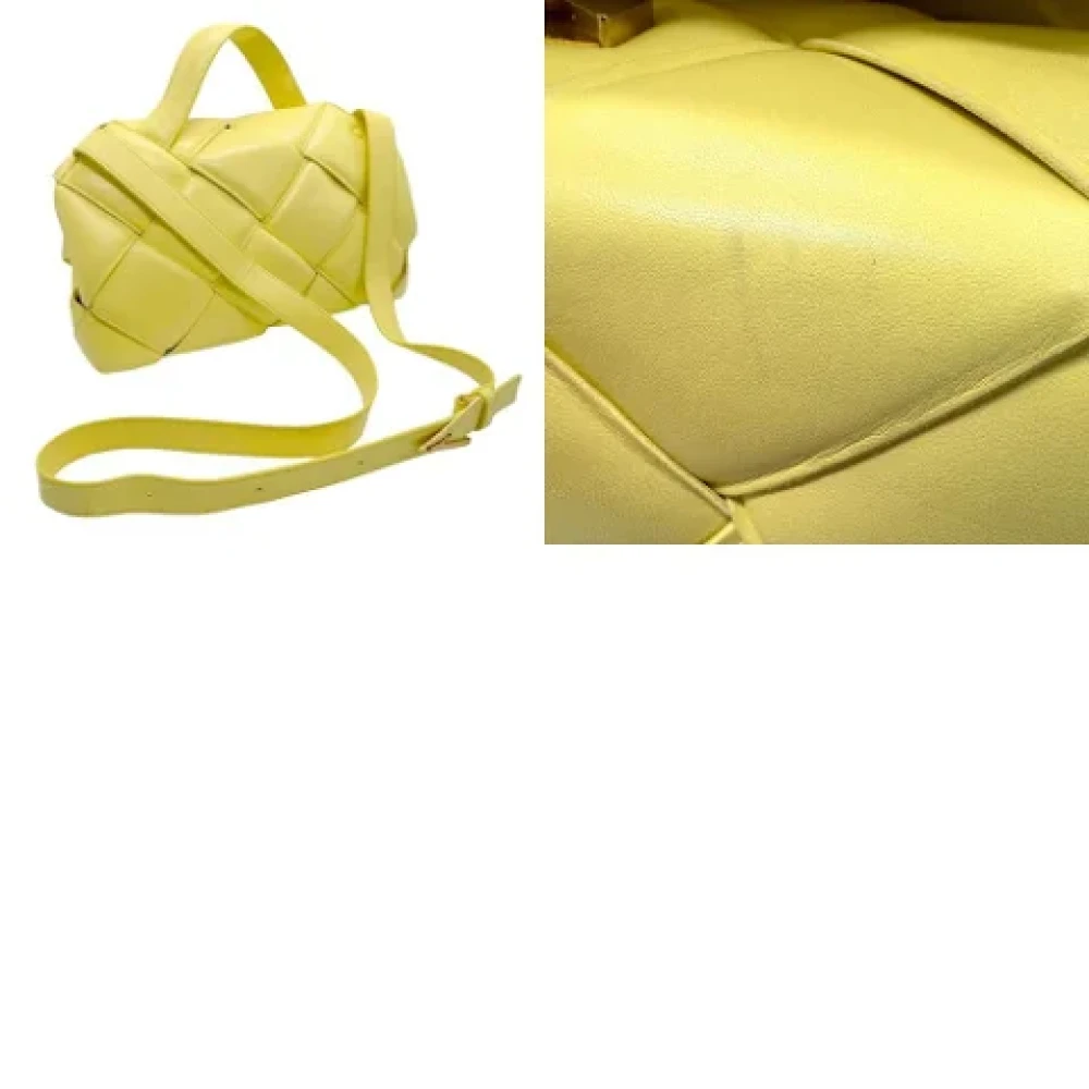 Bottega Veneta Vintage Pre-owned Leather handbags Yellow Dames