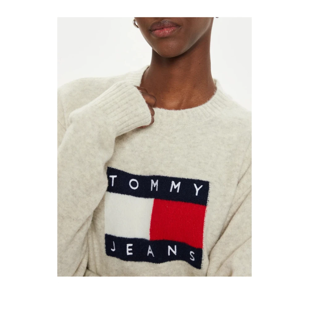 Tommy Jeans Vlag Logo Trui Korte Pasvorm Beige Dames