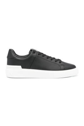 black-sneakers-for-men