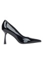 escarpins-noirs-a-talons-aiguilles-et-bout-pointu