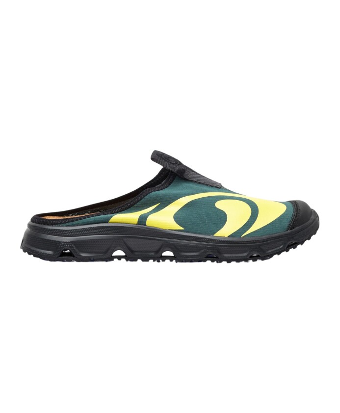 latta-slip-on-skor-med-logotyp