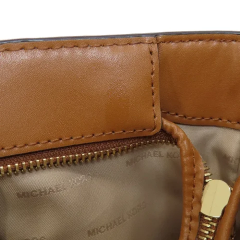 Michael Kors Pre-owned Fabric totes White Dames