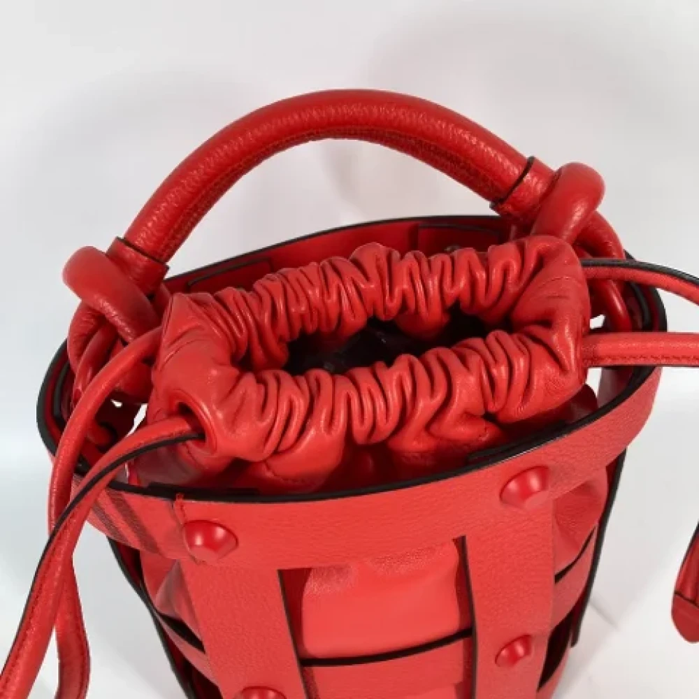 Salvatore Ferragamo Pre-owned Leather shoulder-bags Red Dames