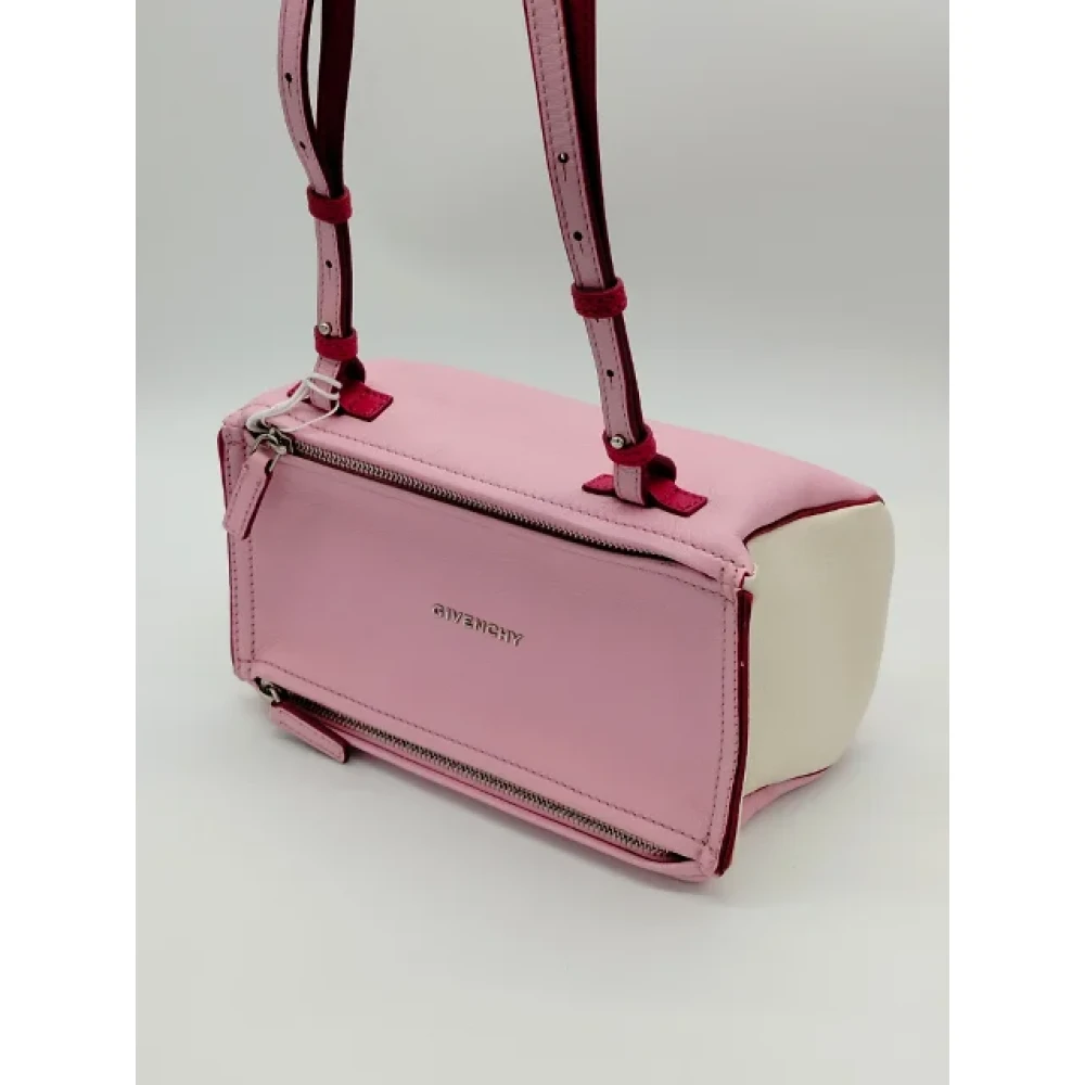 Givenchy Pre-owned Leather shoulder-bags Pink Dames