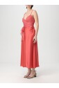 elegante-robe-en-soie-violette-a-ligne