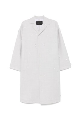 light-grey-coat-with-button-fastening