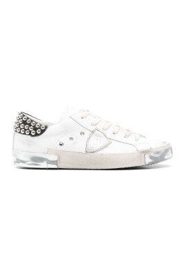 sneakers-a-clous-pour-femmes-style-eleve