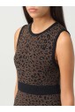 elegante-robe-midi-en-tricot-leopard