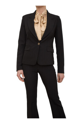 black-tailor-jacket