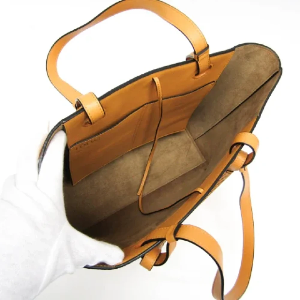 Loewe Pre-owned Leather totes Yellow Dames