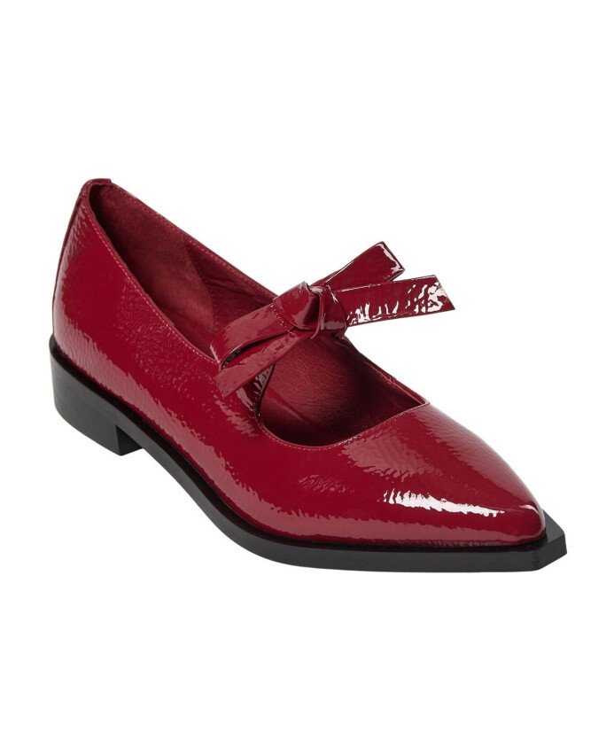 red-ballerina-shoes-with-bow-detail