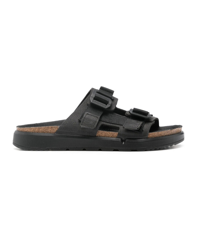 sandales-noires-a-bout-ouvert-en-amande