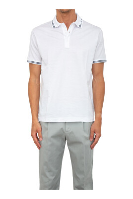 polo-blanc-en-coton-a-boutons