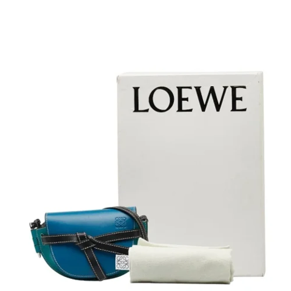 Loewe Pre-owned Leather shoulder-bags Blue Dames