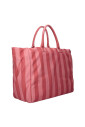 sac-a-main-rose-avec-design-elegant