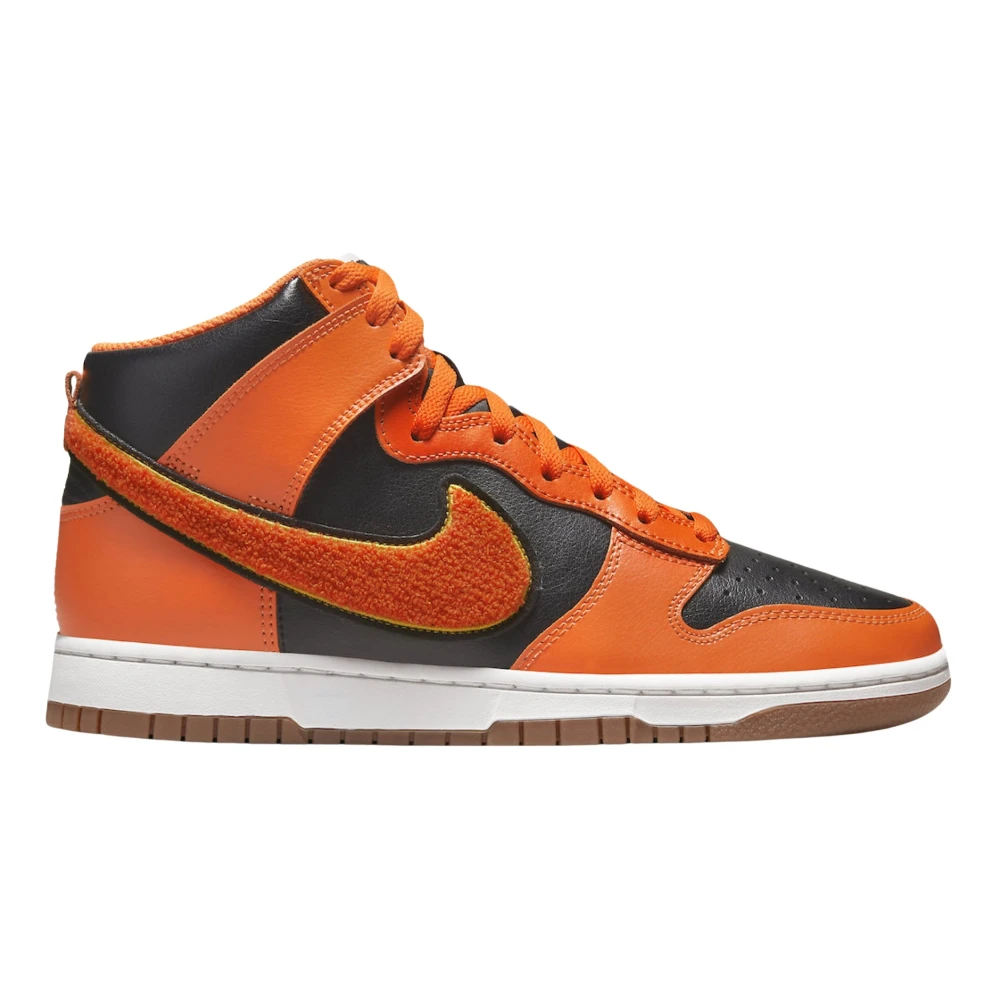 Nike - Shoes > Sneakers - Orange - Nike - Modalova