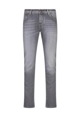 slim-gra-byxor-nick-stil