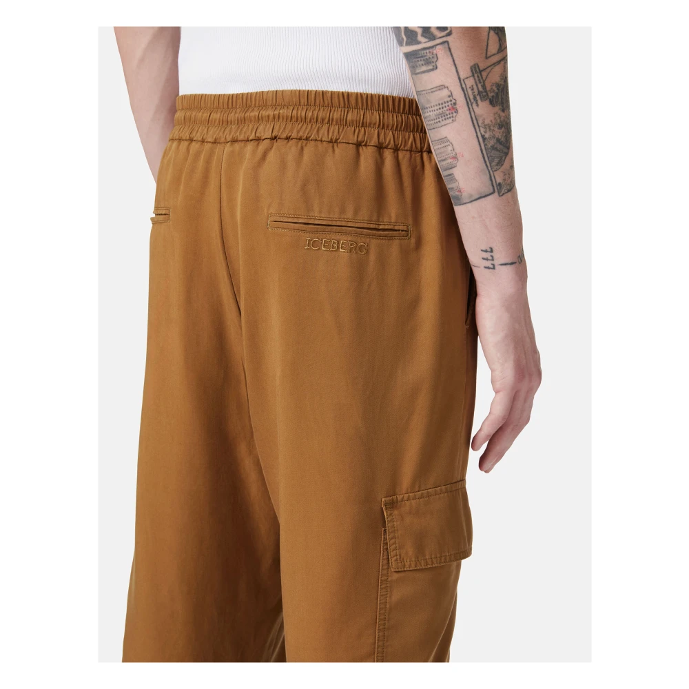 Iceberg Oliekleurige cargobroek in Tencel met borduursel Beige Heren