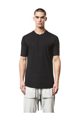 ultra-light-black-t-shirt-with-raw-hem