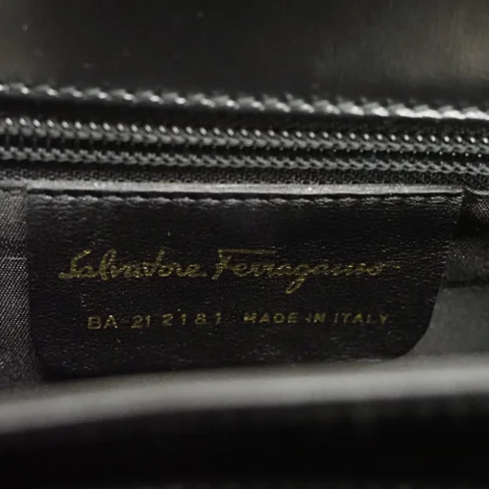 Salvatore Ferragamo Pre-owned Leather handbags Black Dames