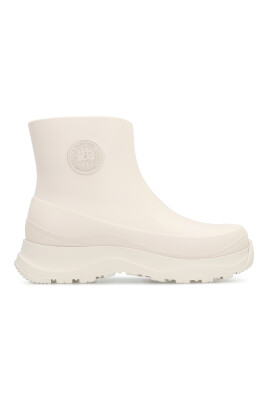 rubber-rain-boots-round-toeline