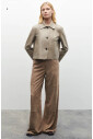 minimalistische-leren-knoopsluiting-jas