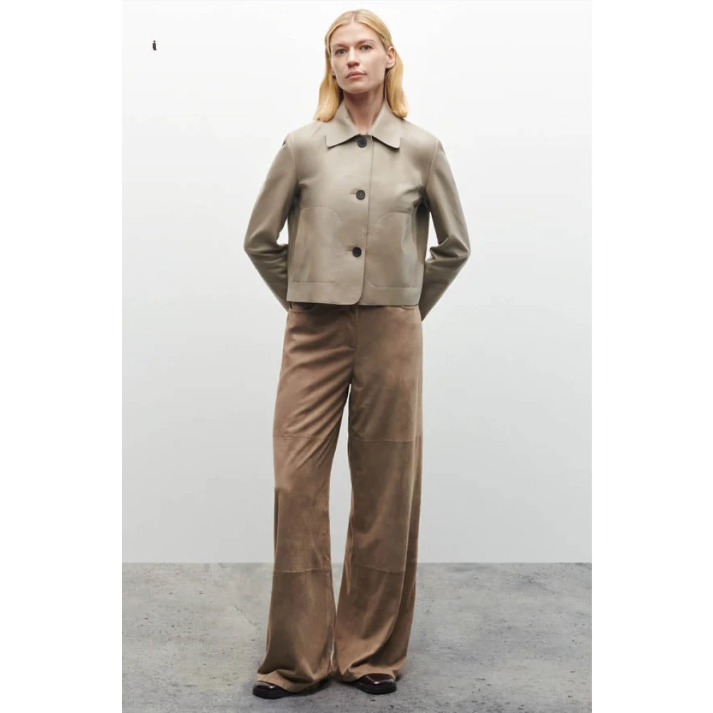 Arma Minimalistische Leren Knoopsluiting Jas Gray Dames