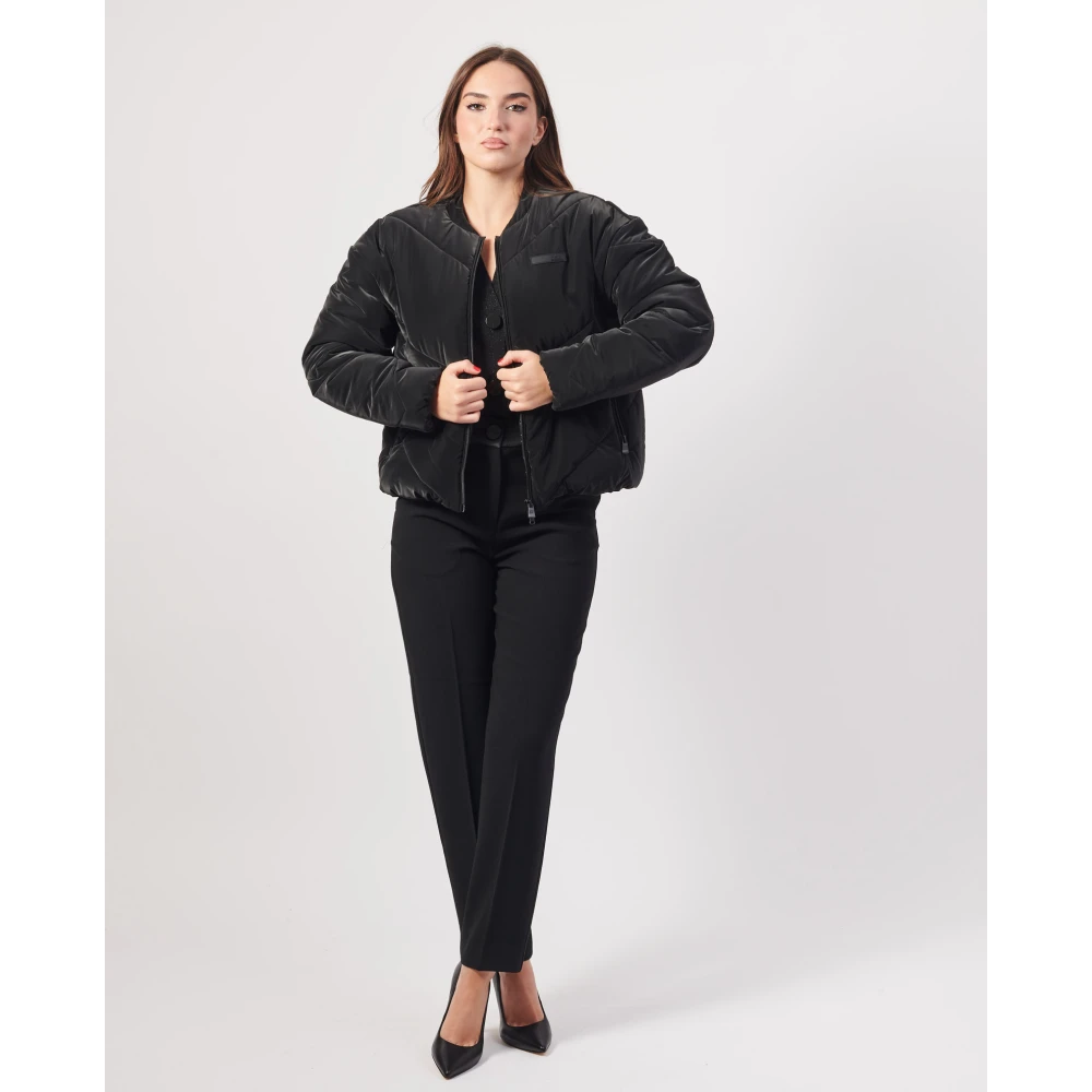 Emporio Armani Zwarte gewatteerde jas met logo Black Dames