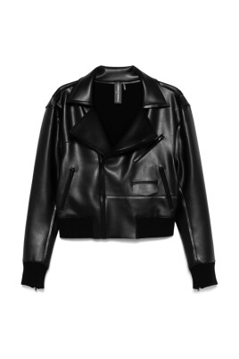 black-parka-jacket-stylish-and-durable