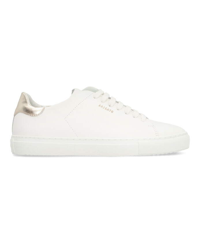clean-leather-low-top-sneakers
