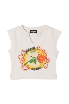 haut-blanc-a-cotes-avec-graphique-de-rose