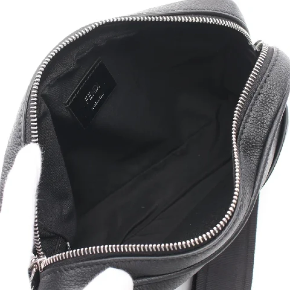 Fendi Vintage Pre-owned Leather shoulder-bags Black Heren