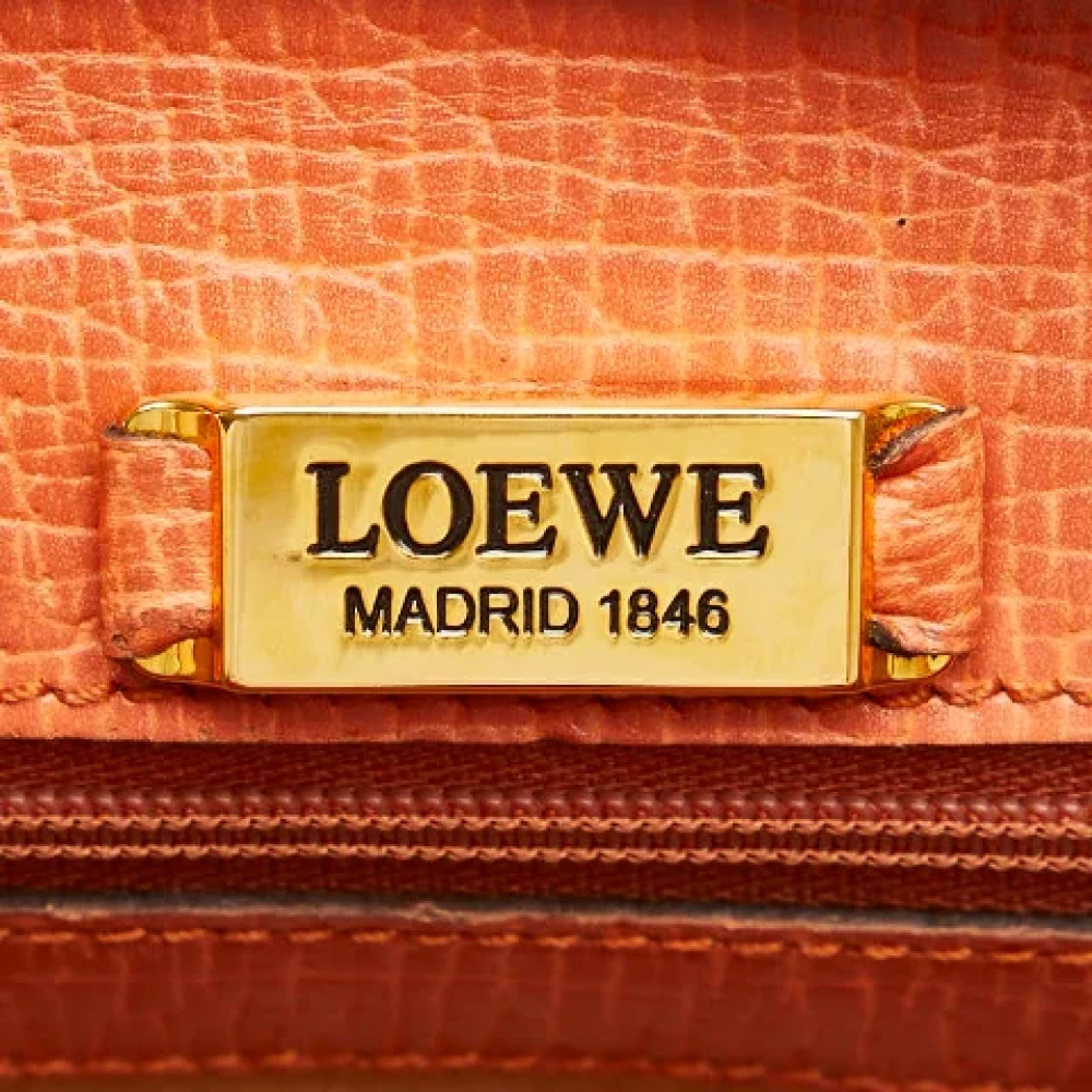 Loewe Pre-owned Leather handbags Orange Dames