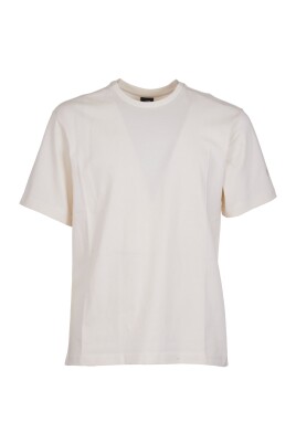casual-logo-t-shirts-and-polos