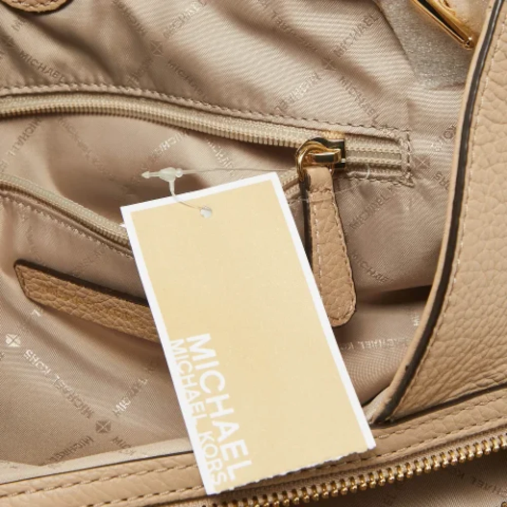 Michael Kors Pre-owned Leather shoulder-bags Beige Dames