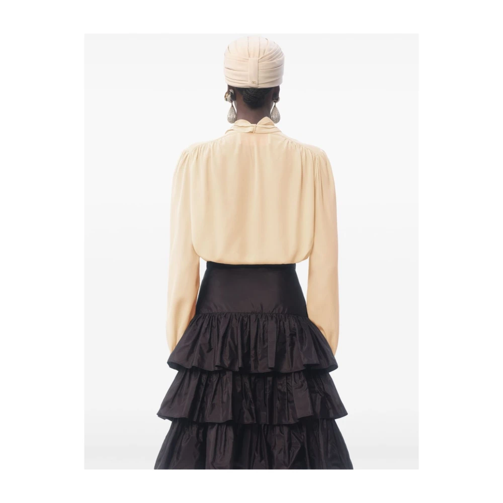 Valentino Garavani Stijlvolle Overhemden Collectie Beige Dames