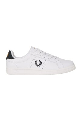 white-tennis-shoe-laurel-crown