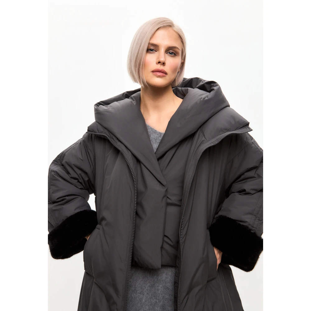 Cesare Gaspari Oversized gewatteerde jas met capuchon en nepbont manchetten Grijs Gray Dames
