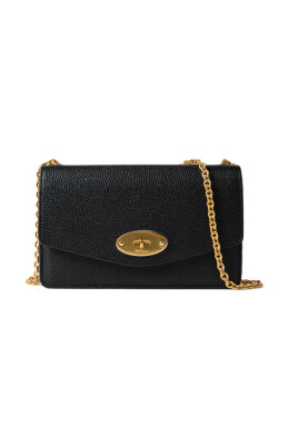 black-chain-strap-crossbody-bag