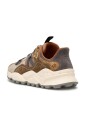 sneakers-en-daim-et-tissu